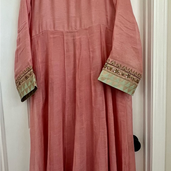 Pakistani branded Peshwas 3 piece - Picture 8 of 12